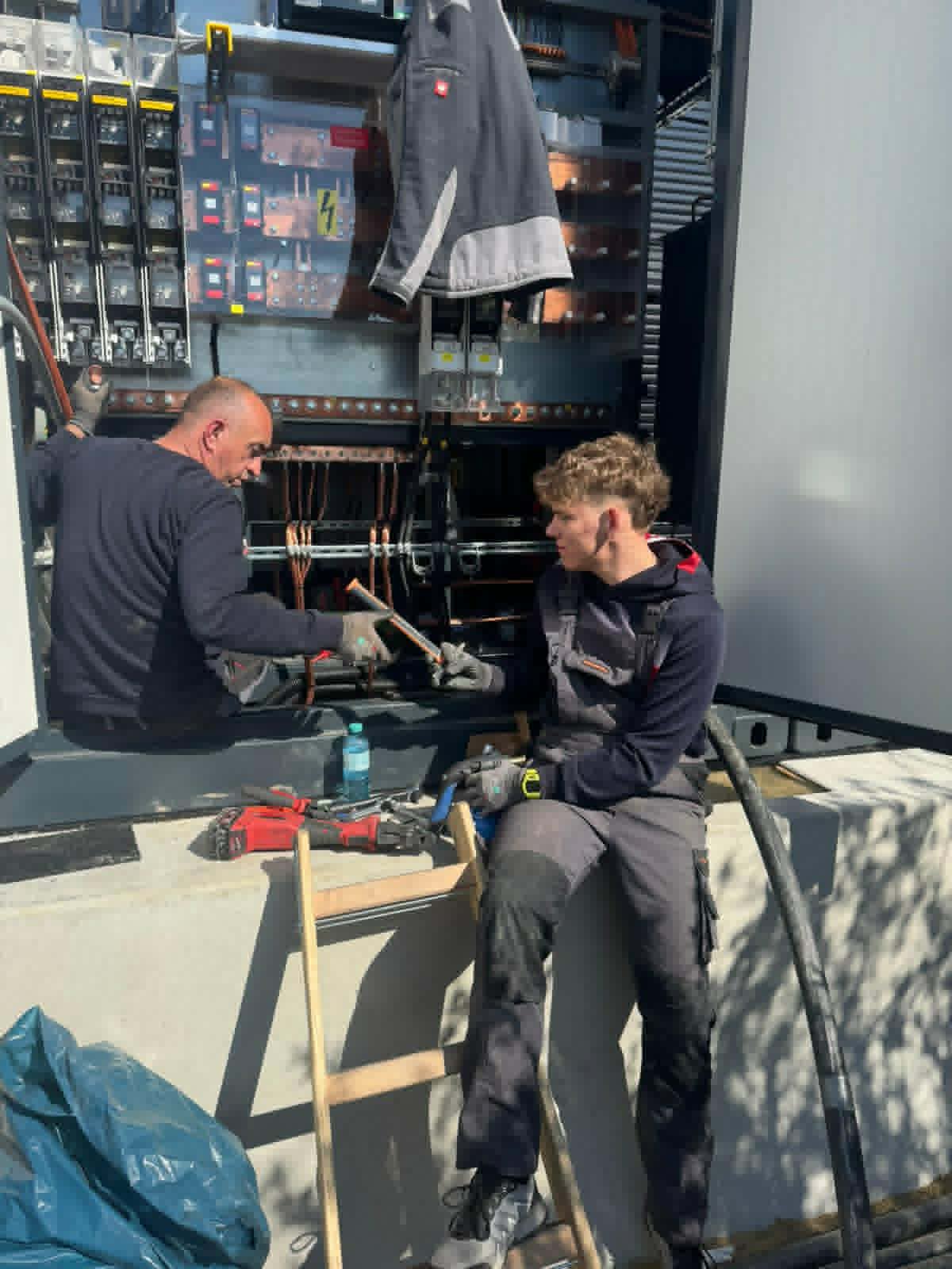 Uczniowie technikum urządzeń i systemów energetyki odnawialnej w Wiedniu - zdjęcie