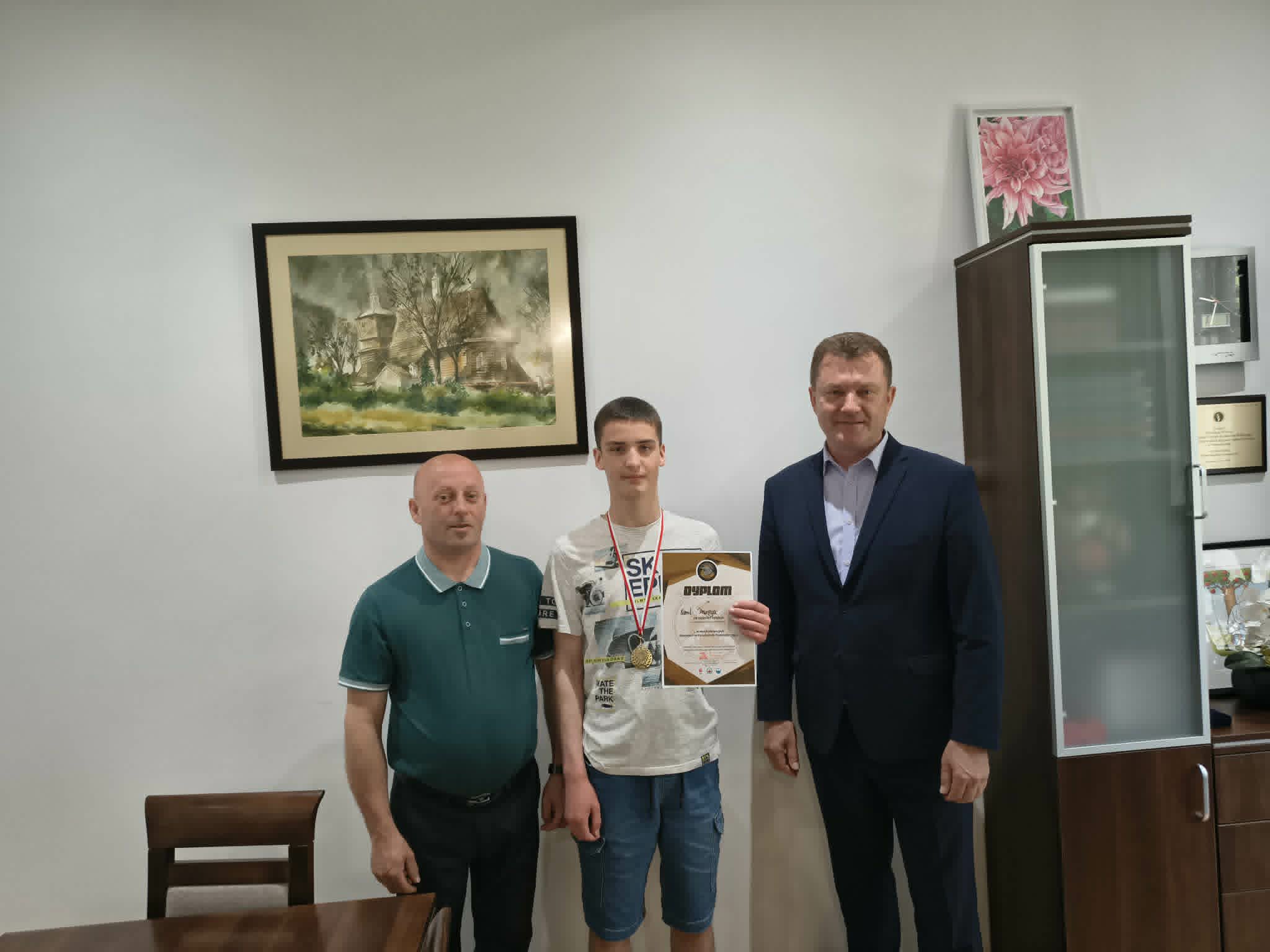 Kamil Drwięga z kl. 1BTR zwycięzcą pneumatycznego pojedynku strzeleckiego Galicji Sanok