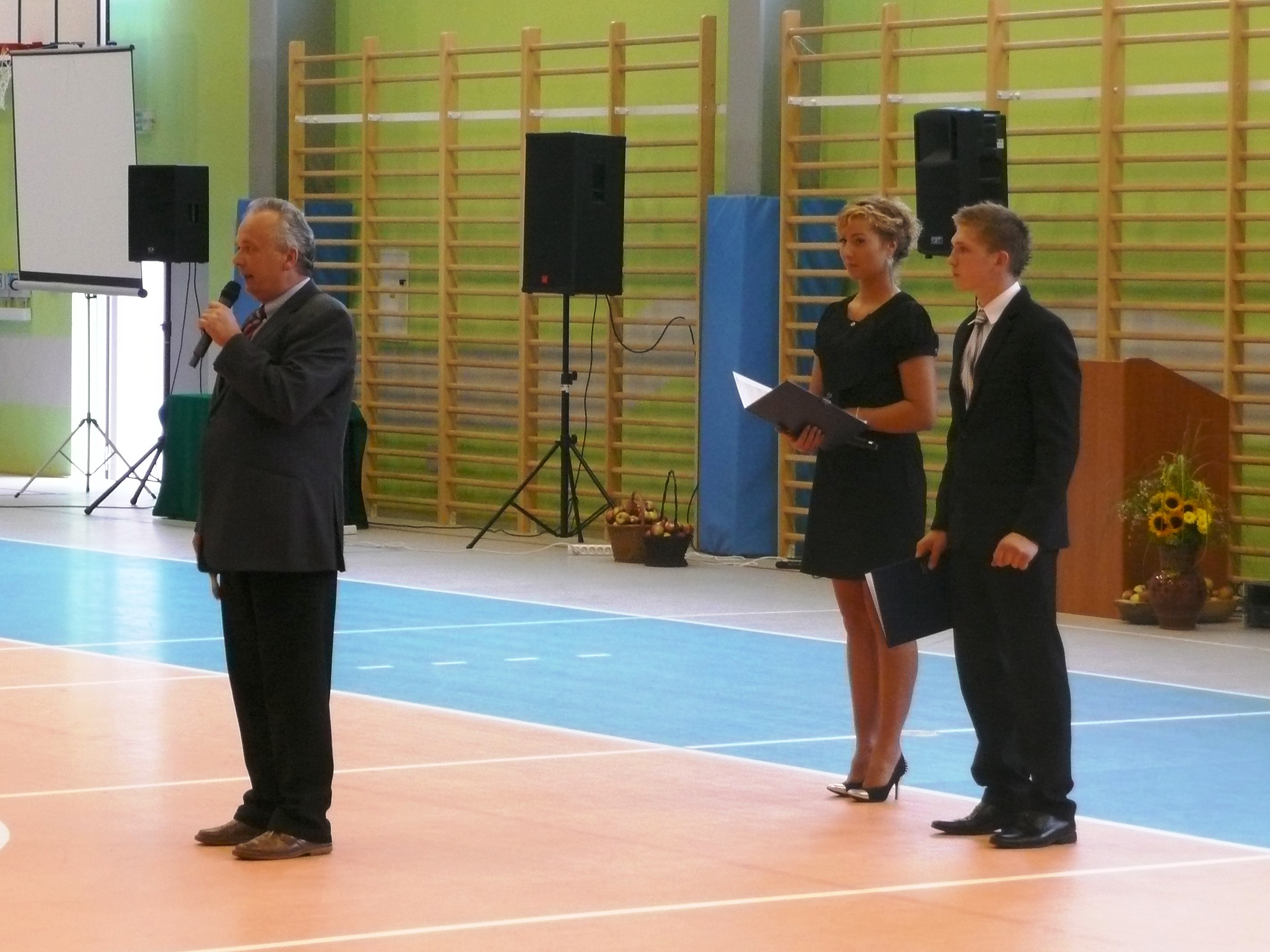 CENTRALNA INAUGURACJA ROKU SZKOLEGO 2014/2015